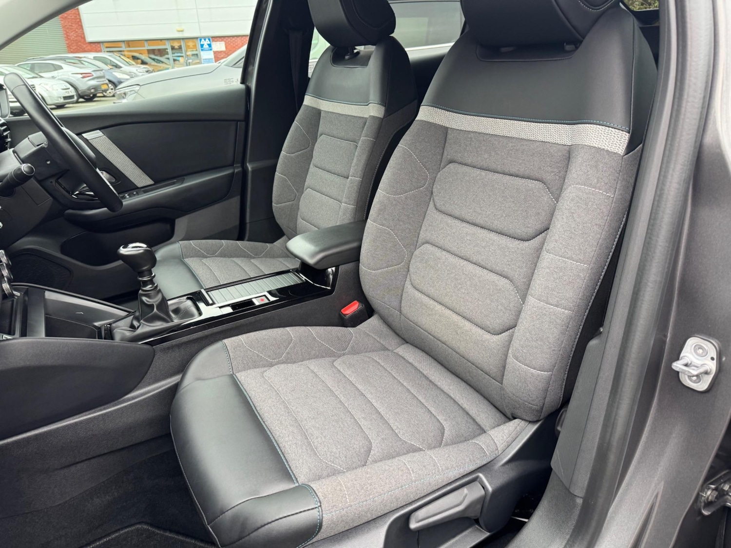 Used Citroen C4 2022 for sale - 77131956: Photo 2