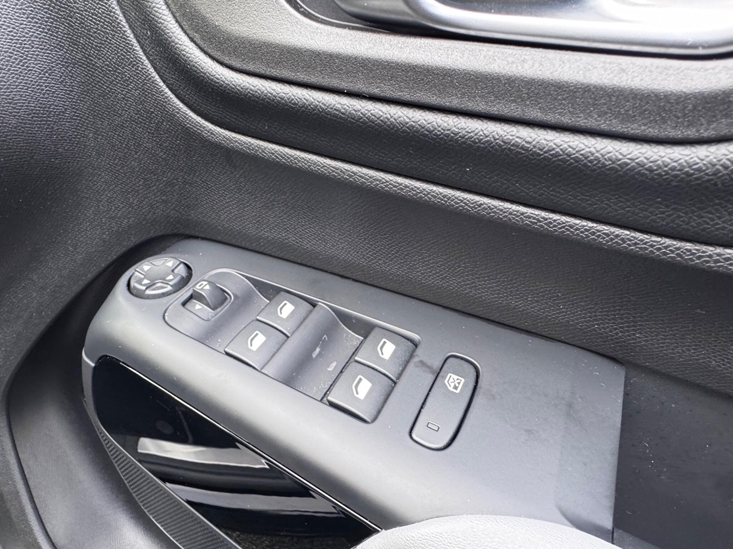 Used Citroen C5 Aircross 2024 for sale - 77131376: Photo 36