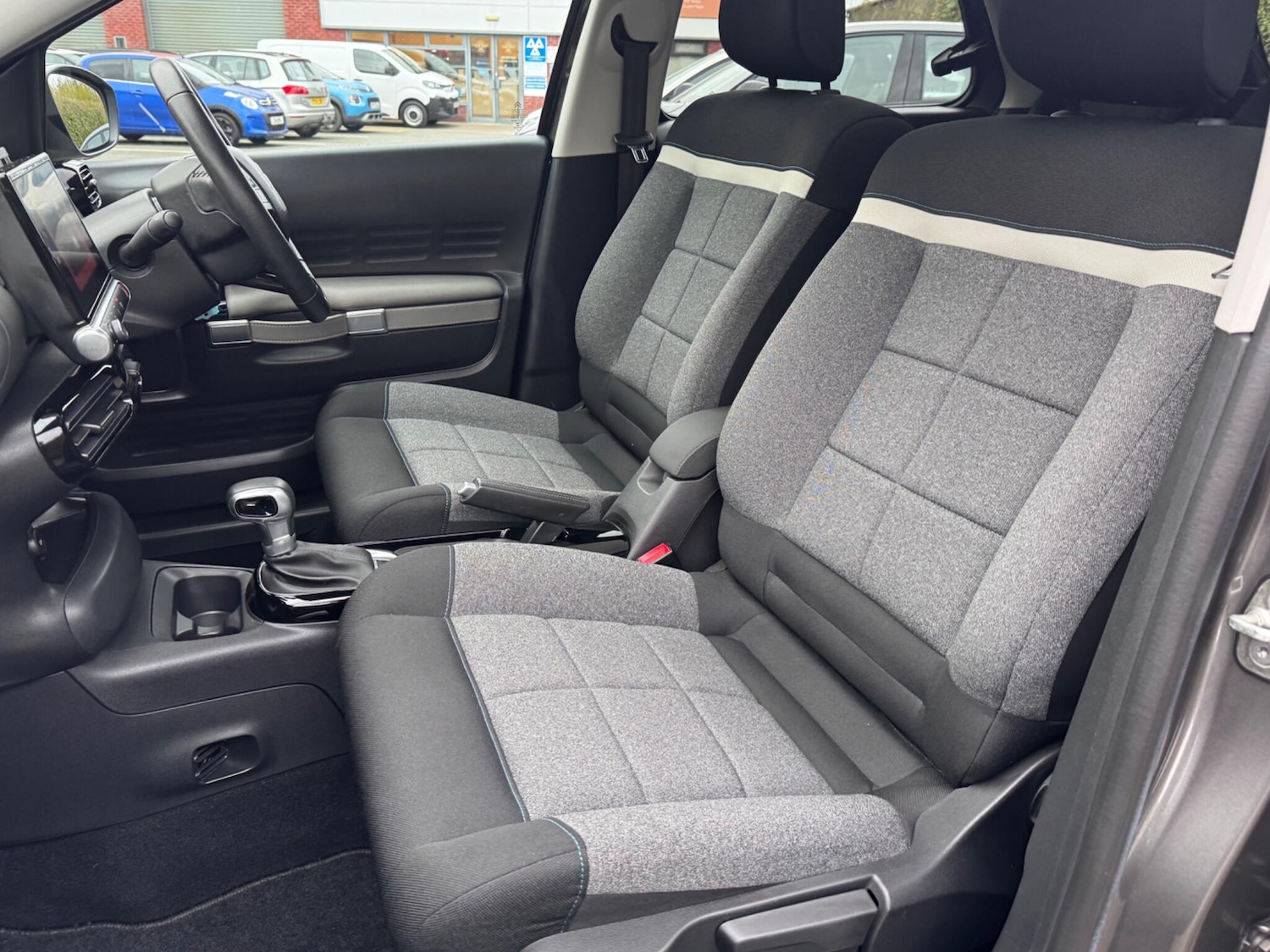 Used Citroen C4 Cactus 2019 for sale - 77670875: Photo 2