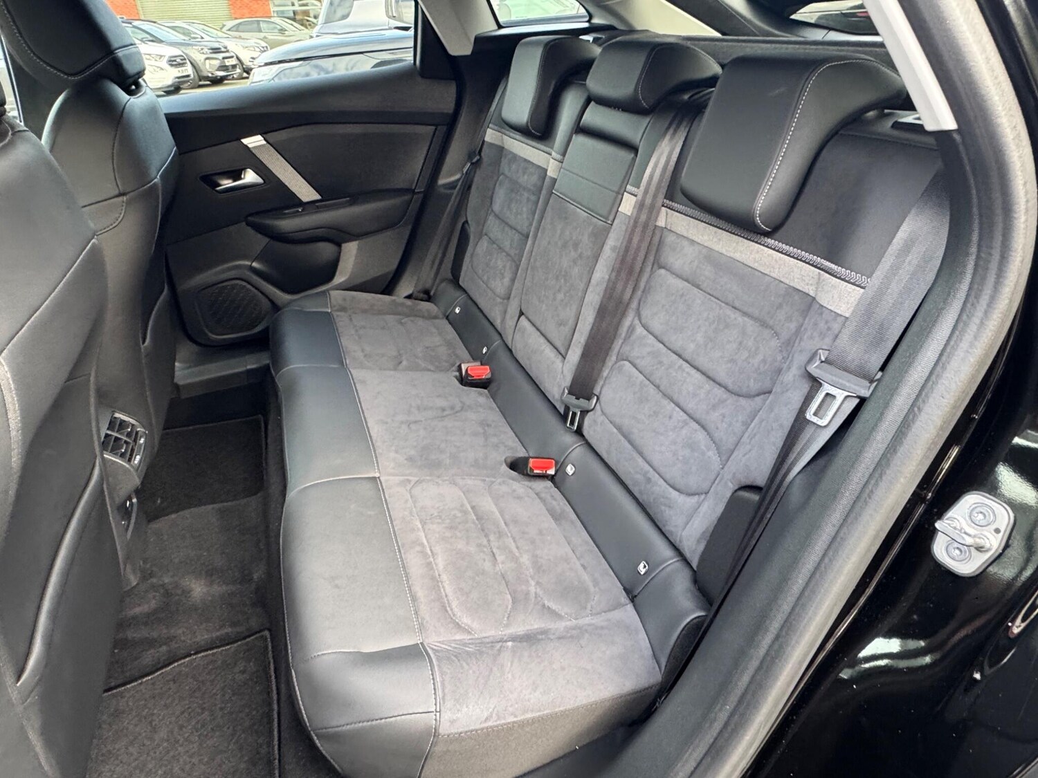 Used Citroen e-C4 for sale - 77908904: Photo 11