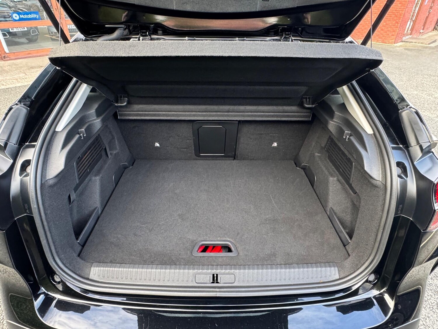 Used Citroen e-C4 for sale - 77908904: Photo 14