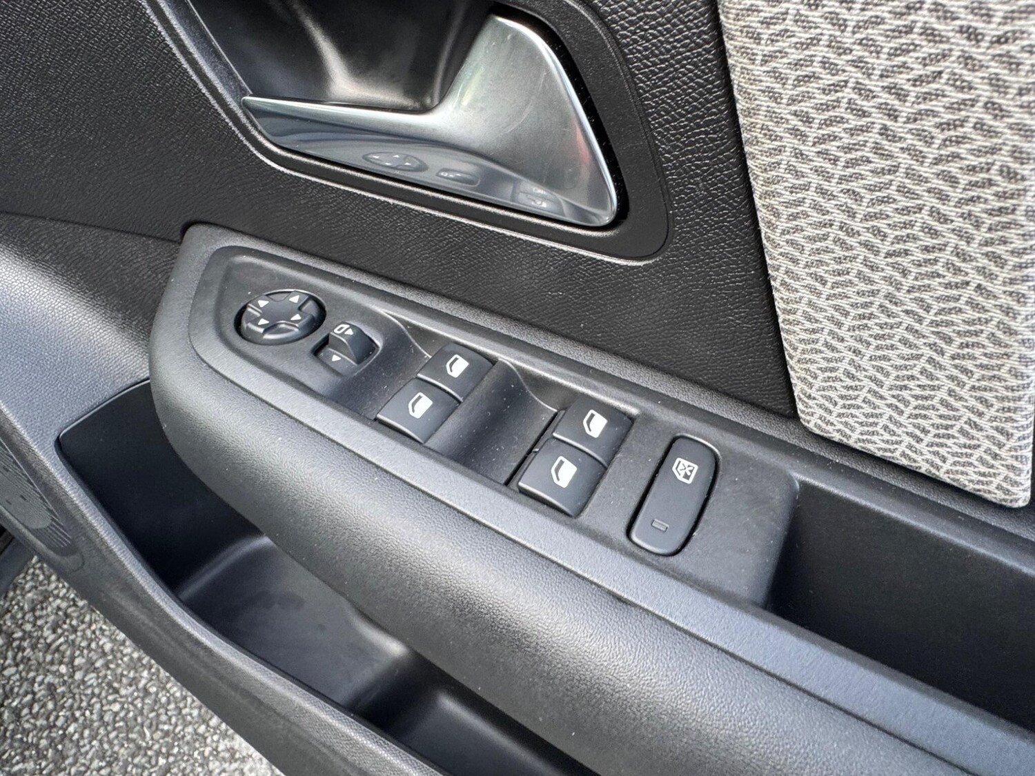 Used Citroen e-C4 for sale - 77908904: Photo 32