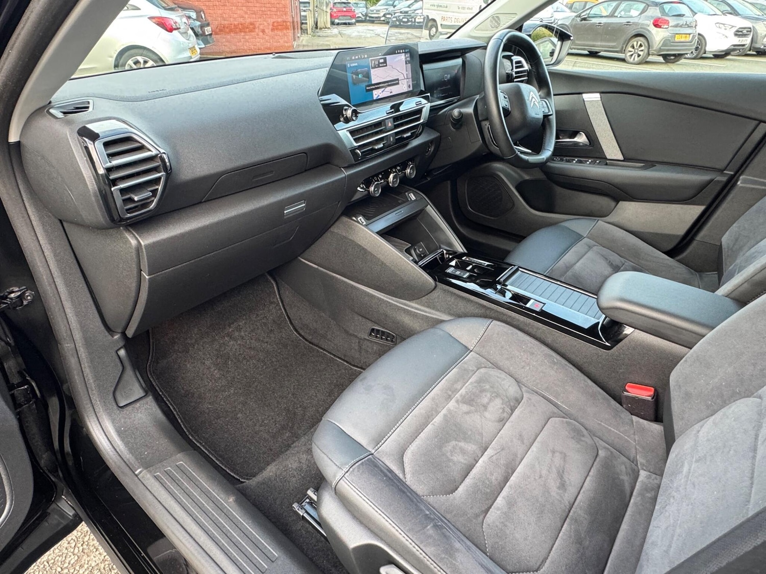 Used Citroen e-C4 for sale - 77908904: Photo 4