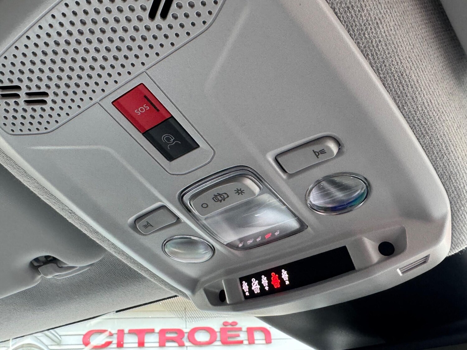 Used Citroen e-C4 for sale - 77908904: Photo 45