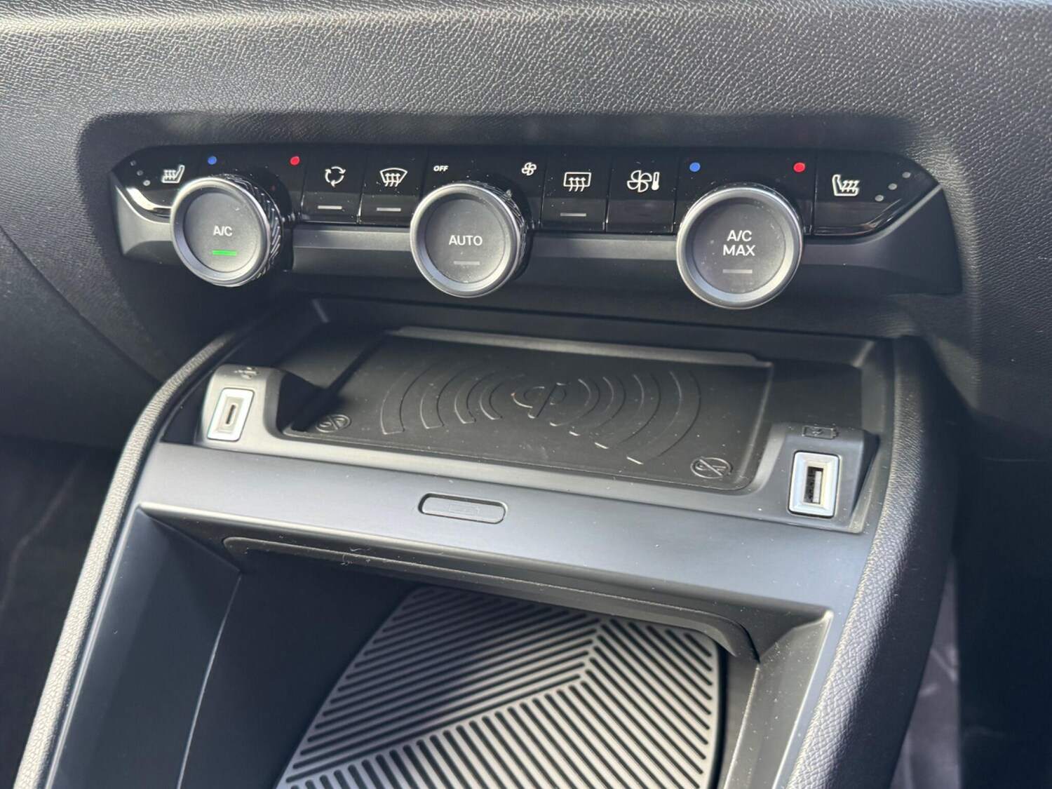 Used Citroen e-C4 for sale - 77908904: Photo 47