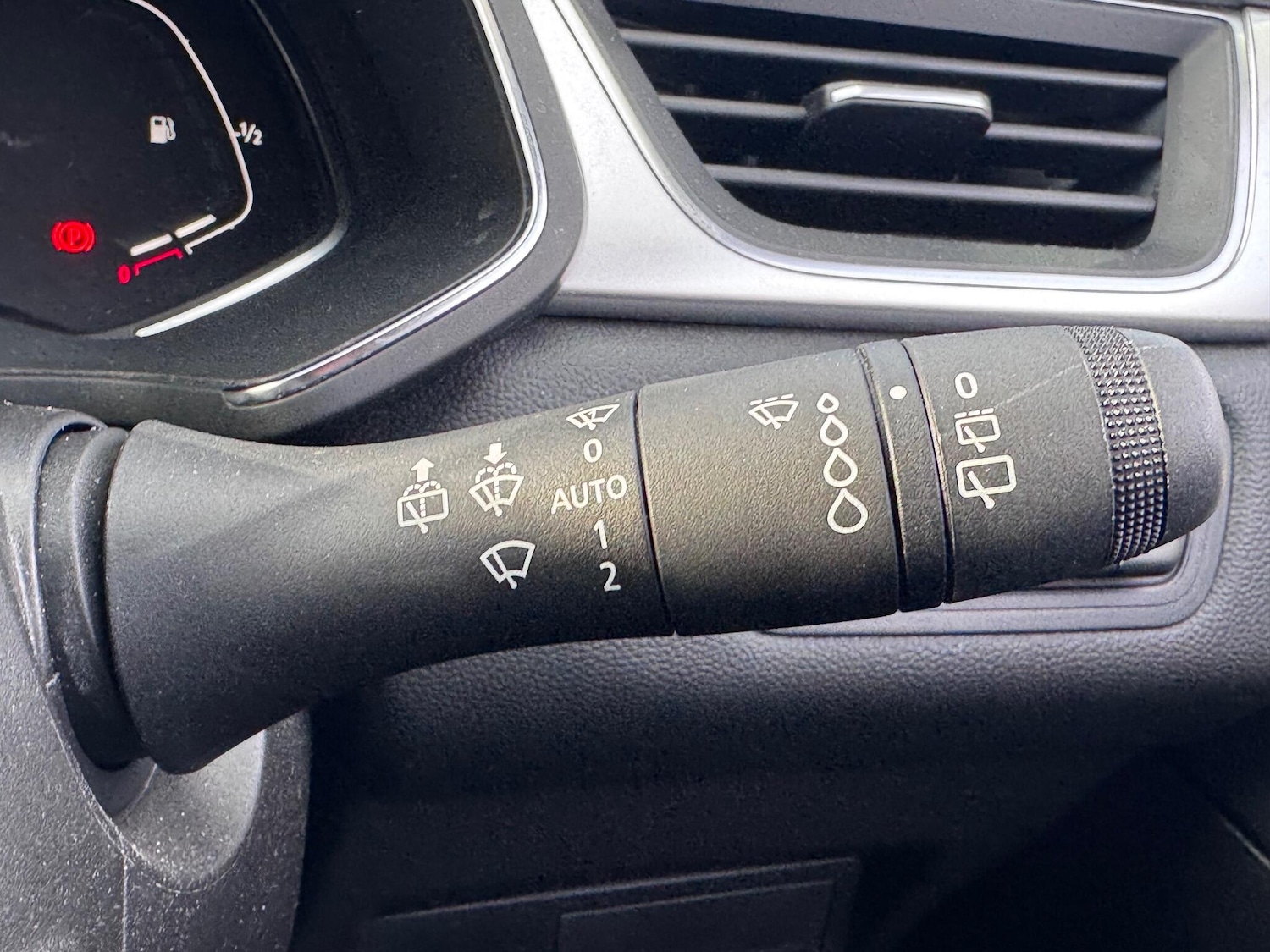 Used Renault Captur 2022 for sale - 77203185: Photo 32