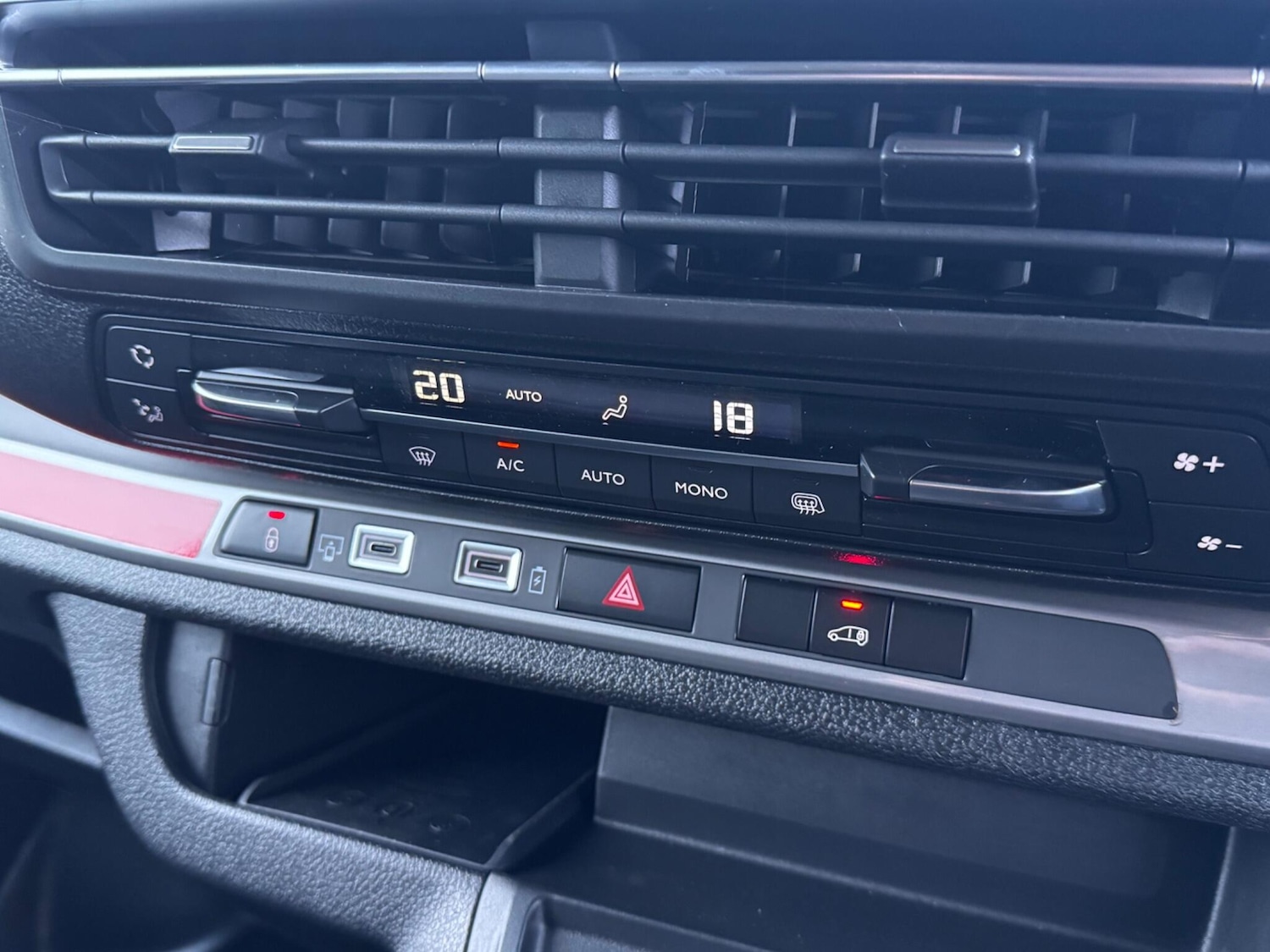 Used Citroen Dispatch for sale - 77132034: Photo 42