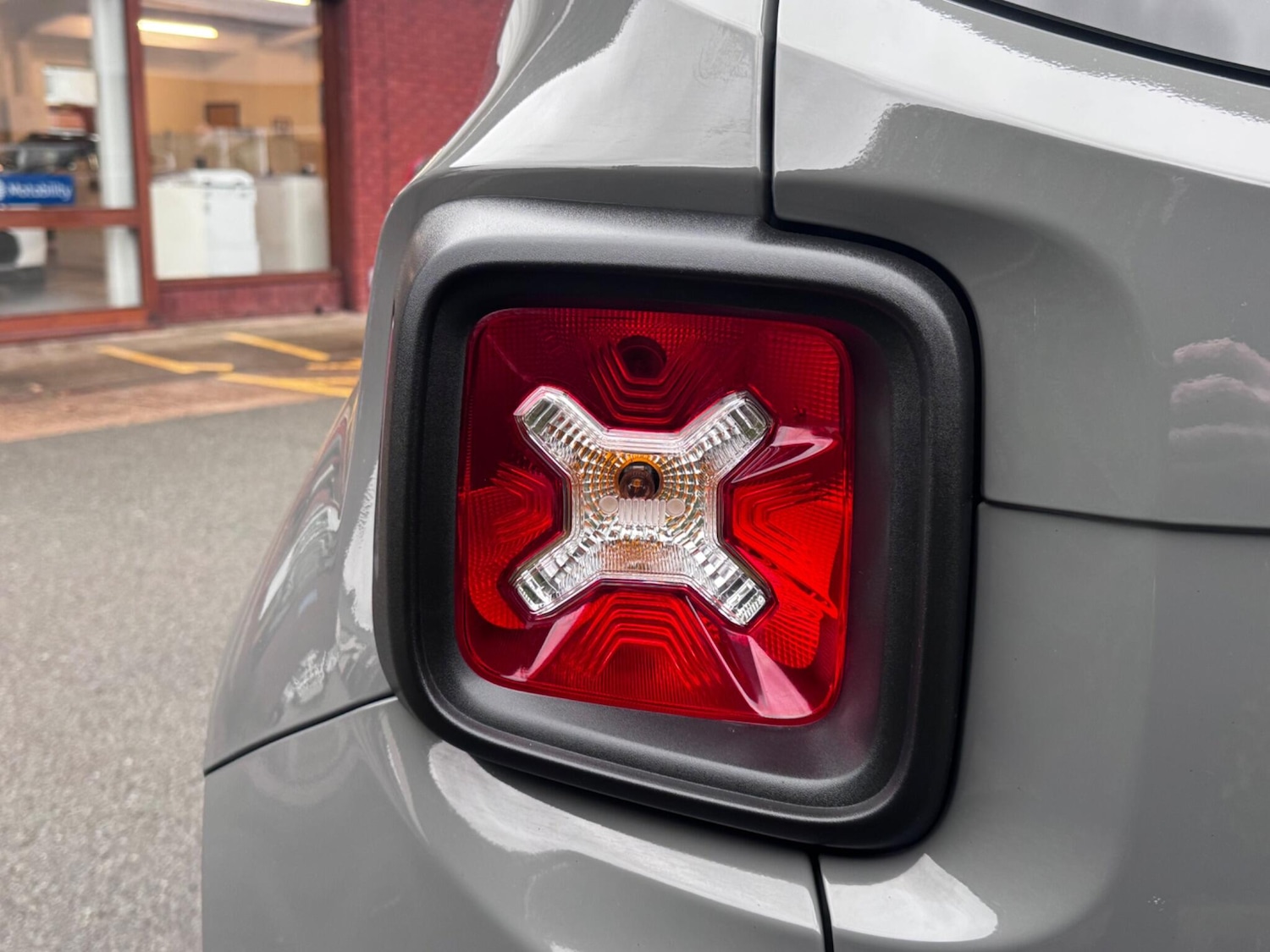 Used Jeep Renegade 2021 for sale - 77695791: Photo 23