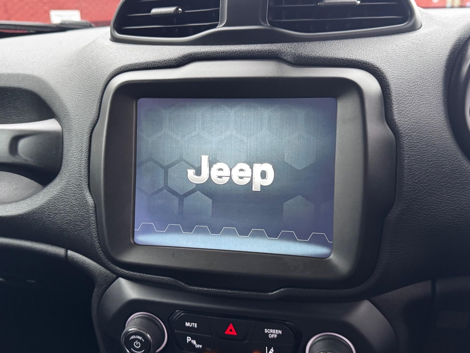 Used Jeep Renegade 2021 for sale - 77695791: Photo 28
