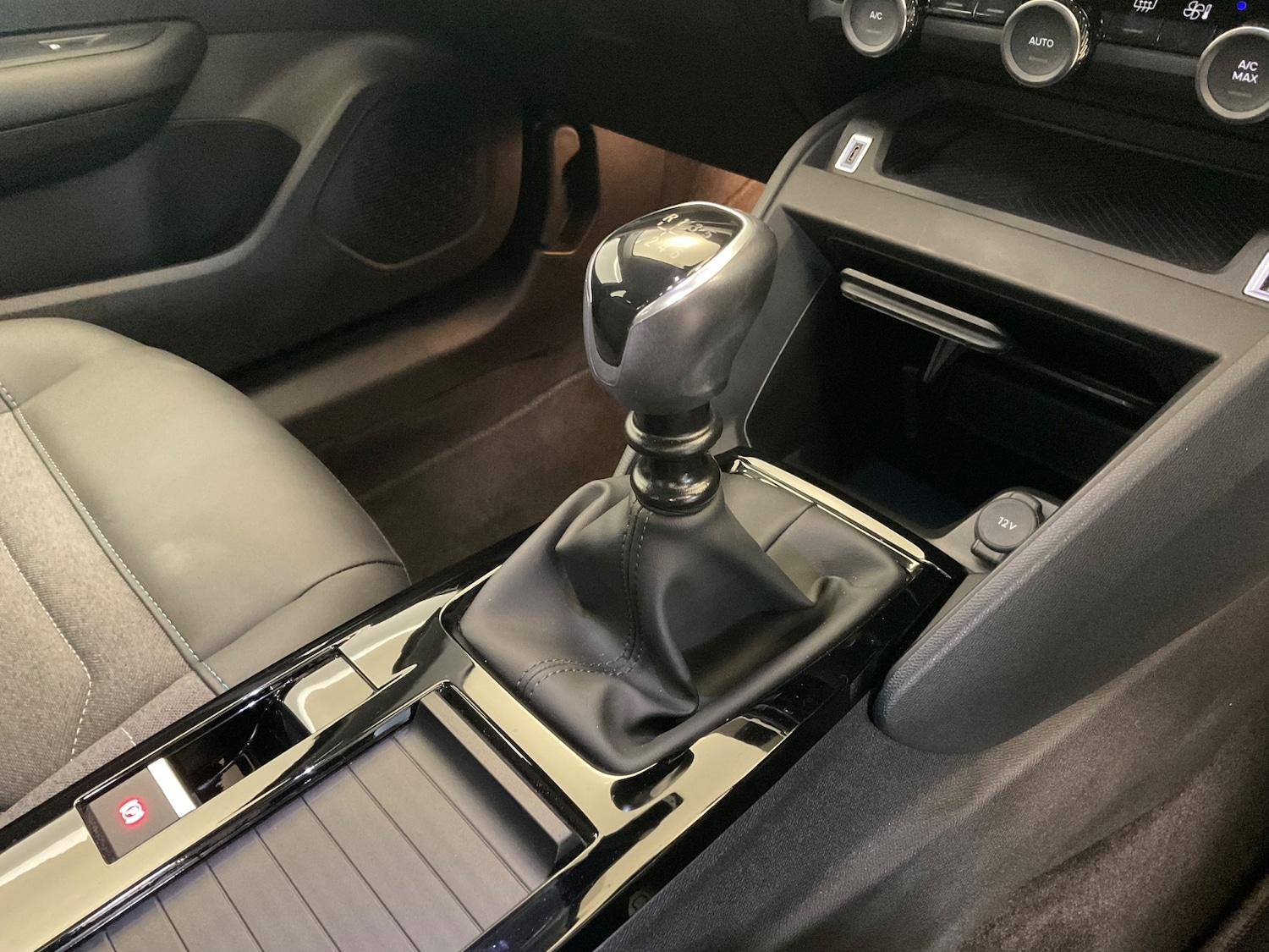 Used Citroen C4 2024 for sale - 76350756: Photo 11