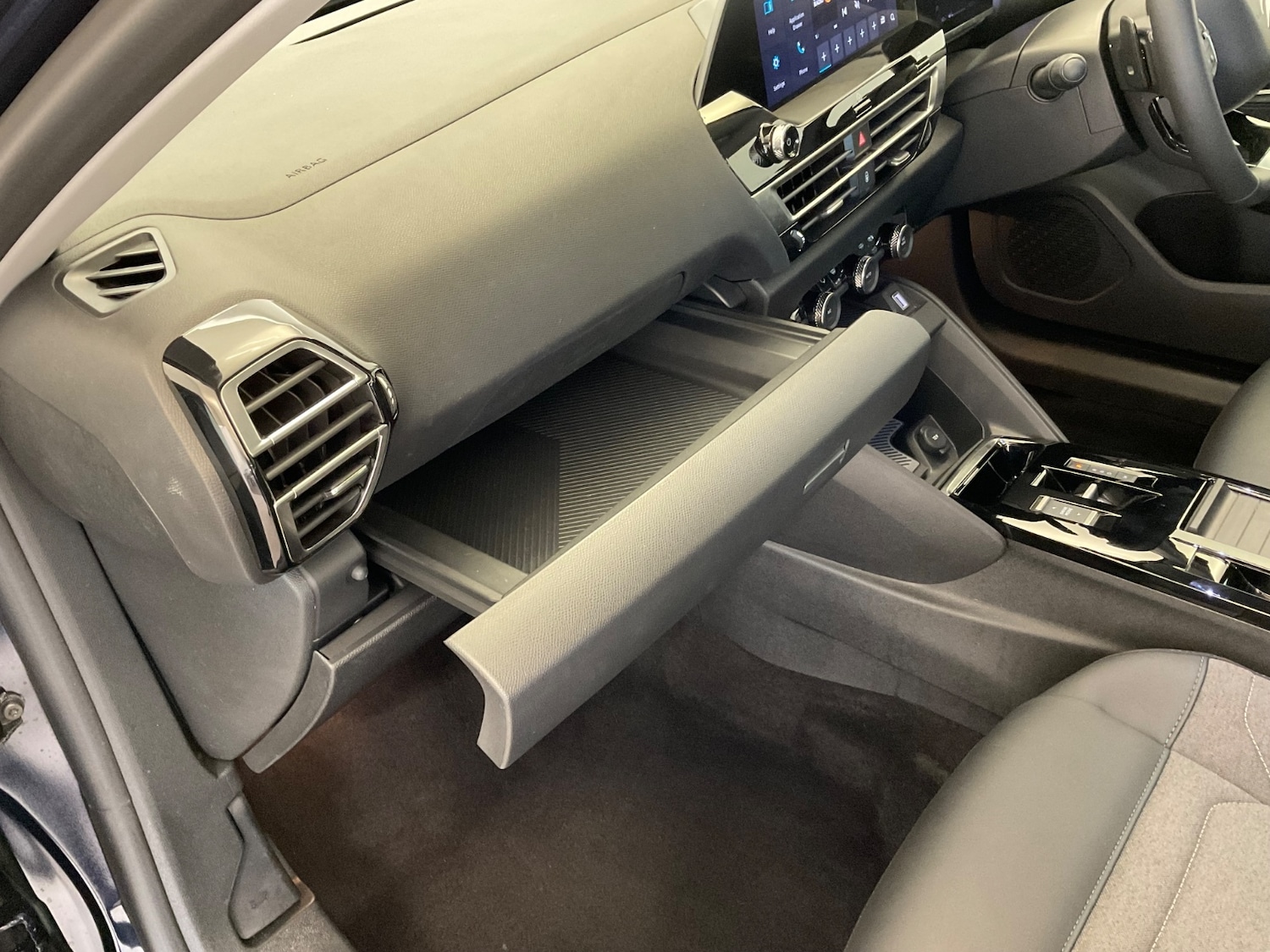 Used Citroen C4 2024 for sale - 76602804: Photo 17