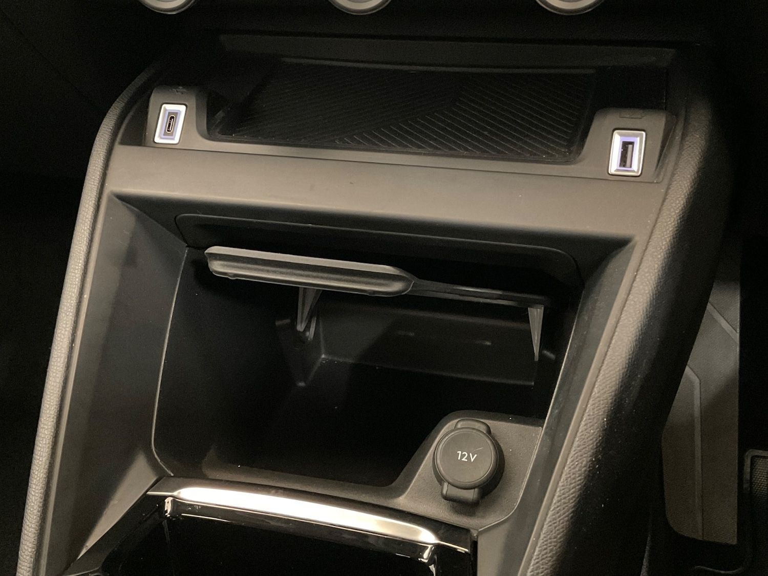 Used Citroen C4 2024 for sale - 76602804: Photo 29