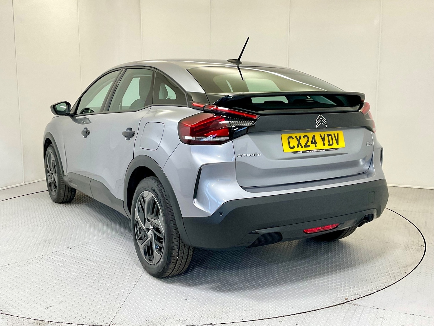 Used Citroen C4 2024 for sale - 76276307: Photo 2