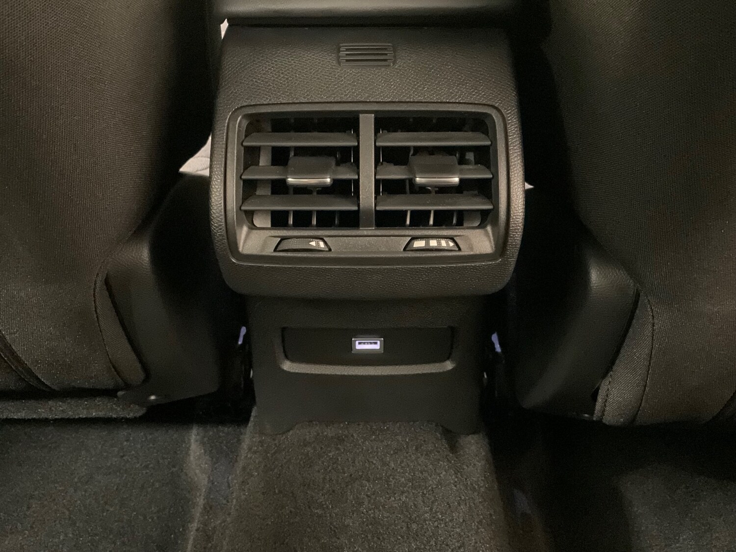 Used Citroen C4 2024 for sale - 76276307: Photo 40