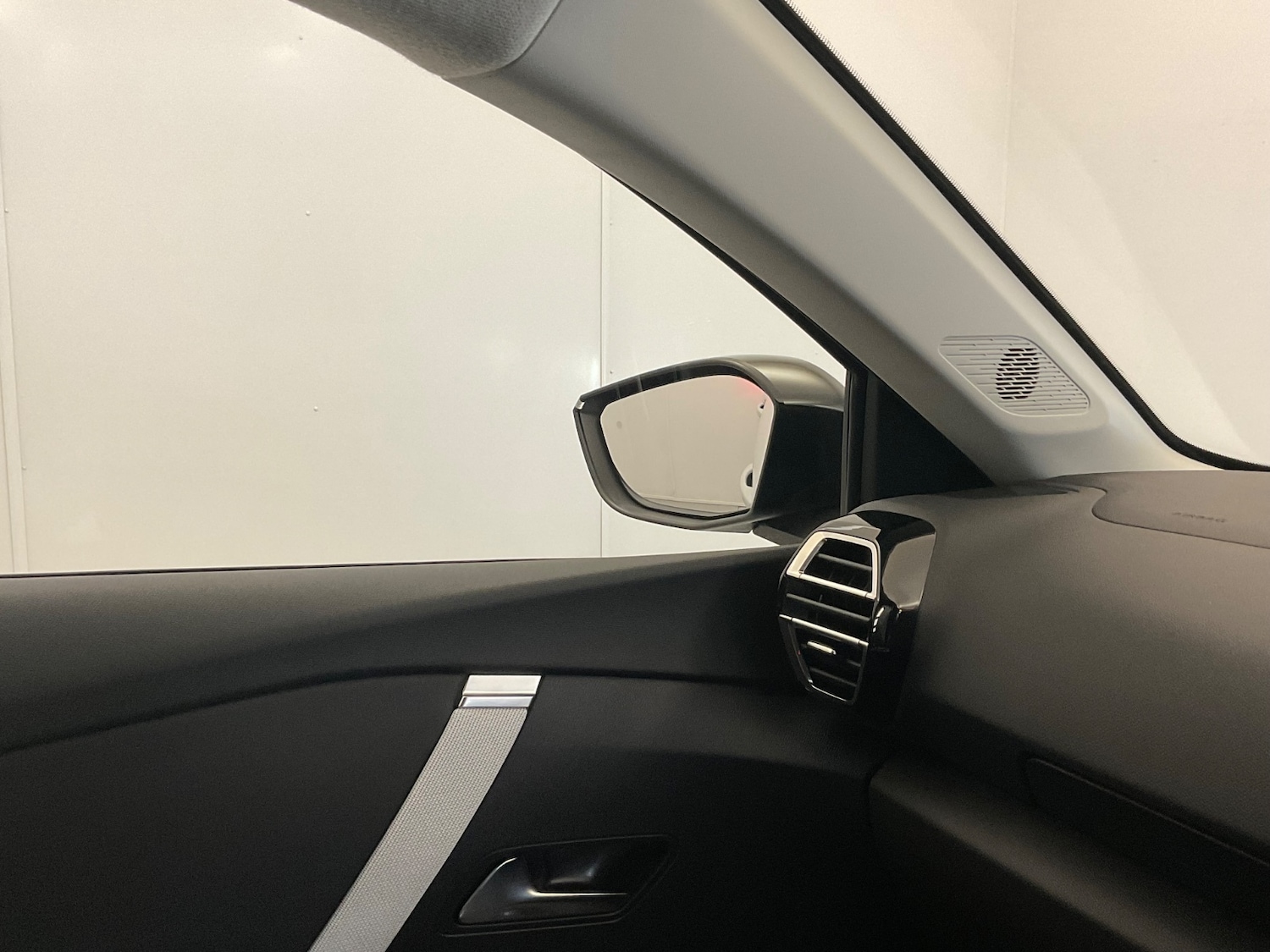 Used Citroen C4 2025 for sale - 76977631: Photo 33