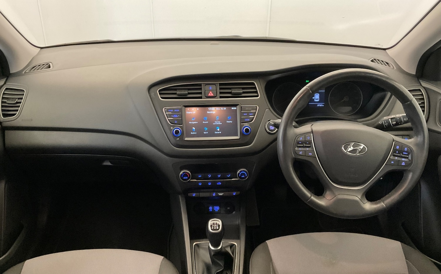 Used Hyundai i20 2019 for sale - 77095386: Photo 16