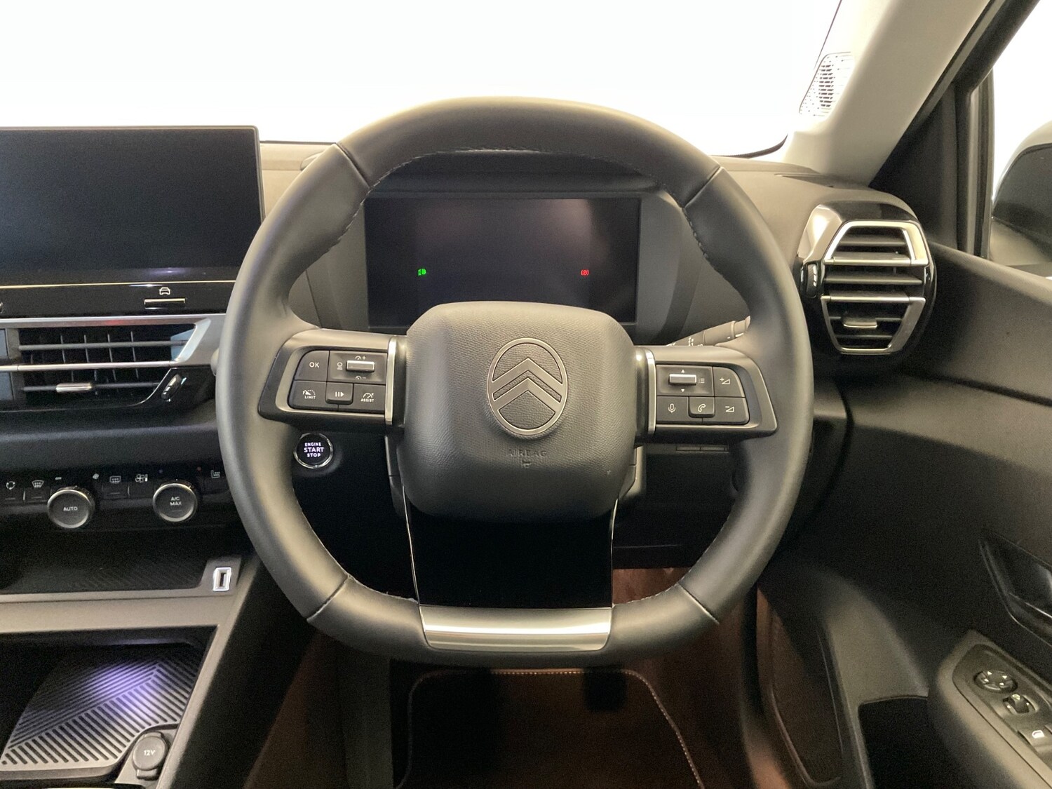 Used Citroen C4 2025 for sale - 76415300: Photo 3