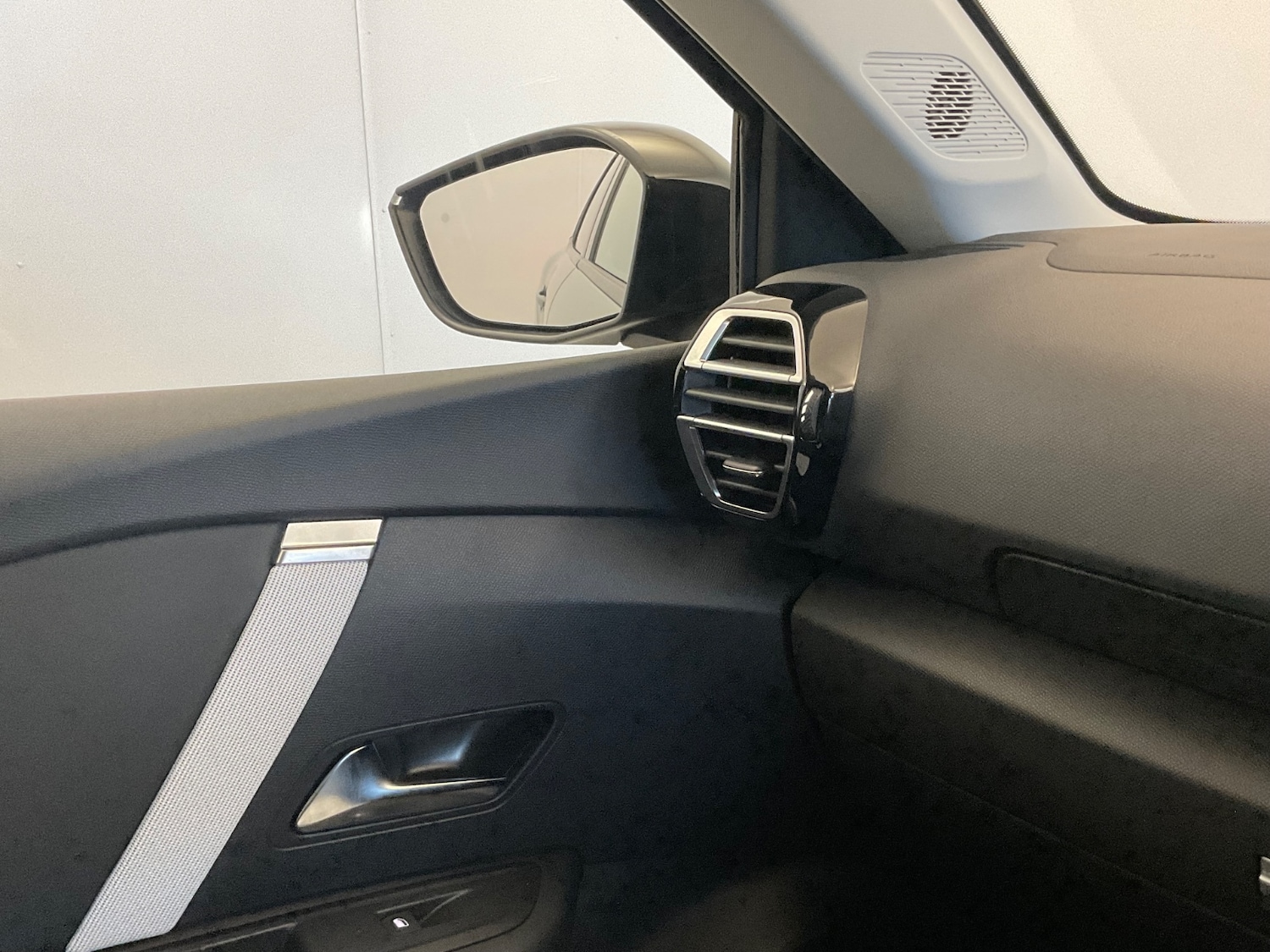 Used Citroen C4 2025 for sale - 76415300: Photo 32