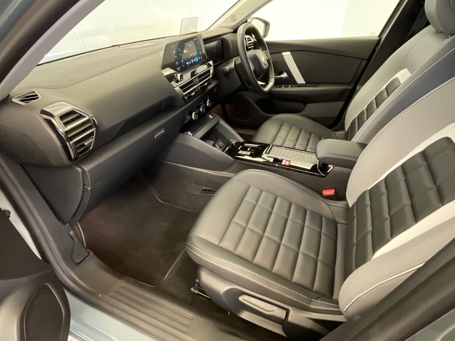 Used Citroen C4 2025 for sale - 76415300: Photo 47