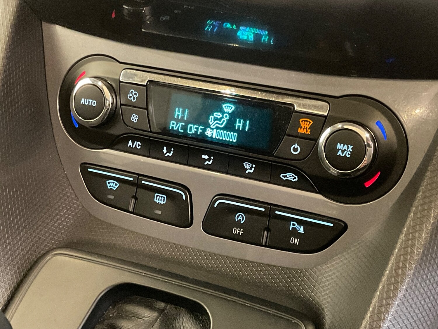 Used Ford Grand Tourneo Connect 2016 for sale - 78088511: Photo 30