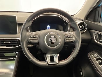 Used MG MG HS 2023 for sale - 76276531: Photo