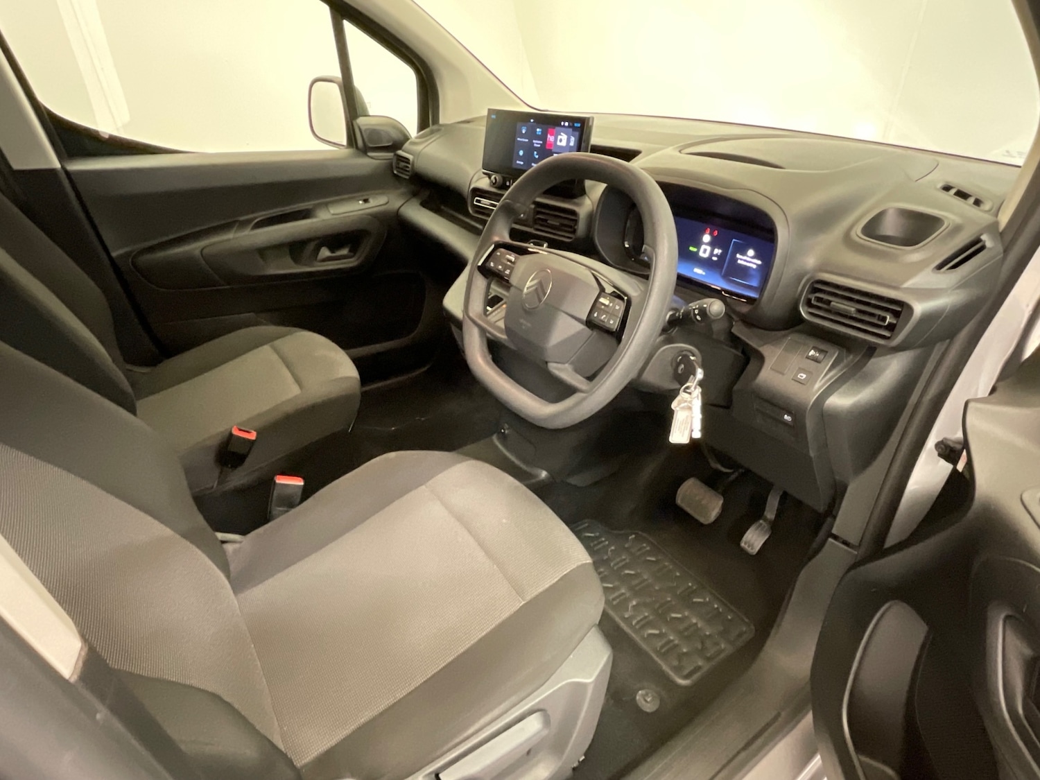 Used Citroen Berlingo 2024 for sale - 76704372: Photo 39