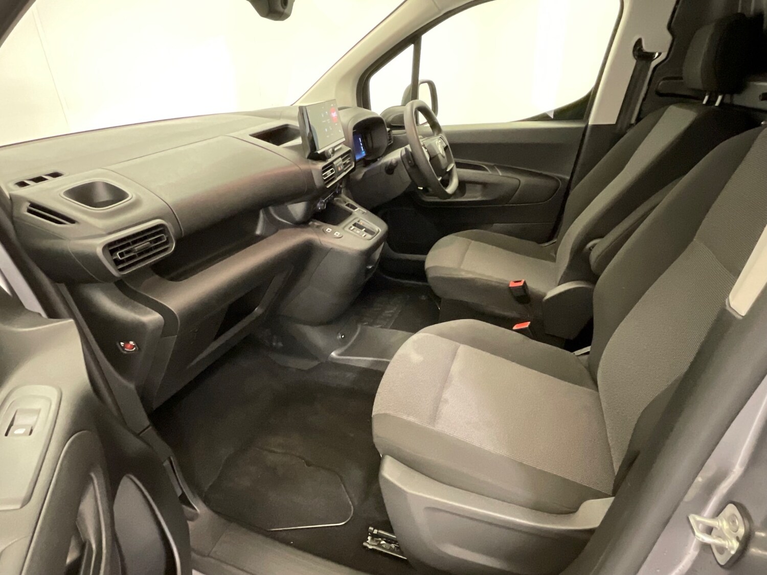 Used Citroen Berlingo 2024 for sale - 76704372: Photo 9