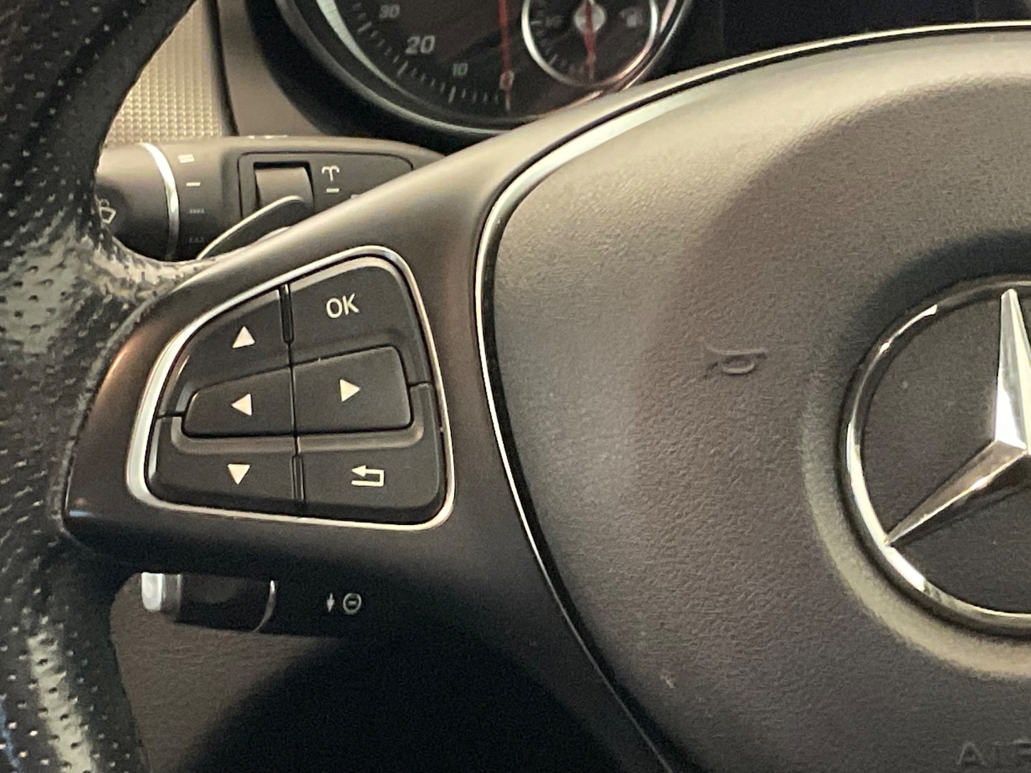 Used Mercedes-Benz GLA 2018 for sale - 77198117: Photo 13