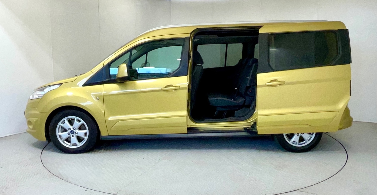 Used Ford Grand Tourneo Connect 2016 for sale - 77095265: Photo 38