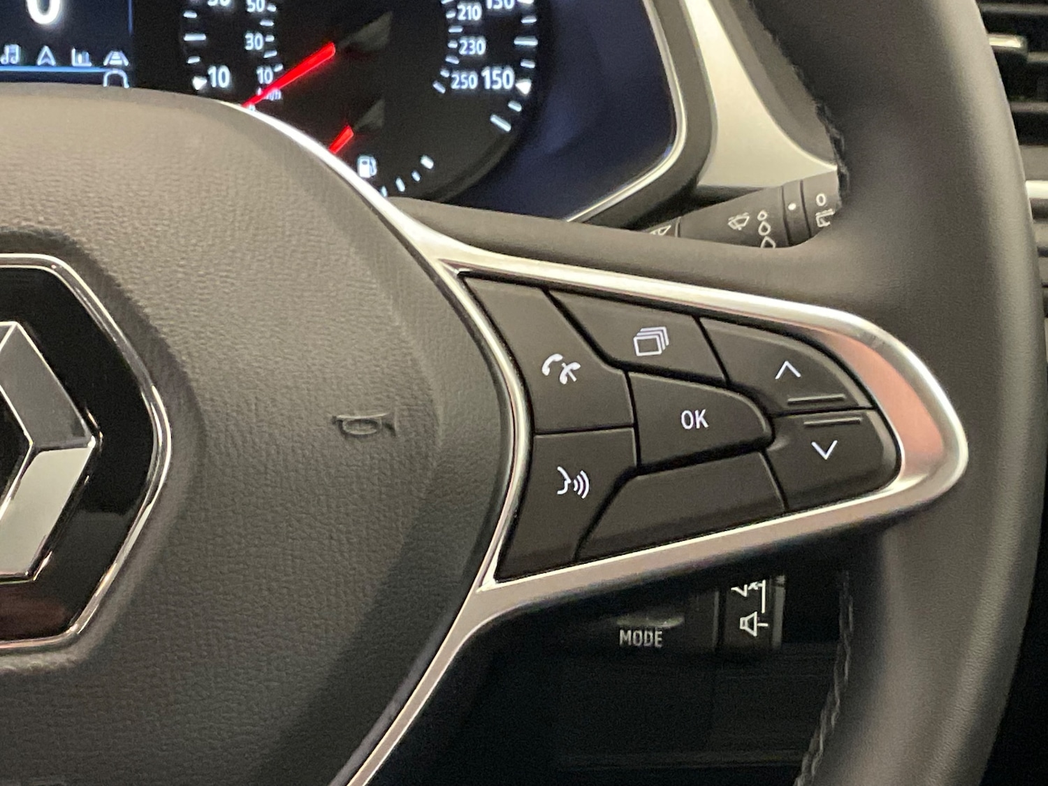 Used Renault Captur 2022 for sale - 76804138: Photo 14