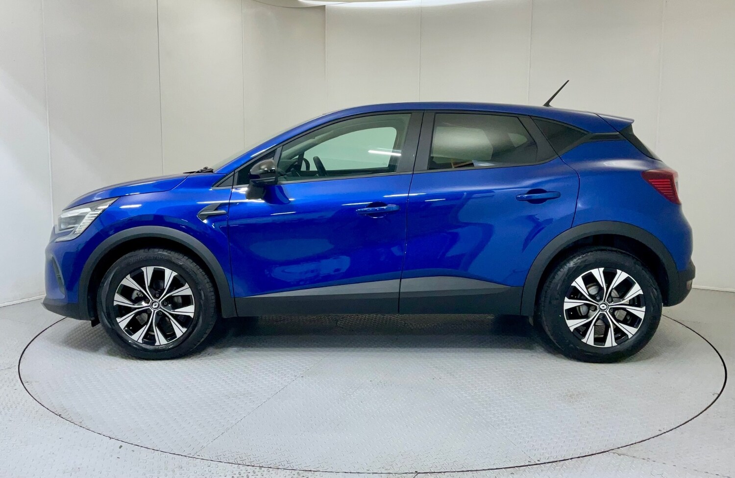 Used Renault Captur 2022 for sale - 76804138: Photo 19