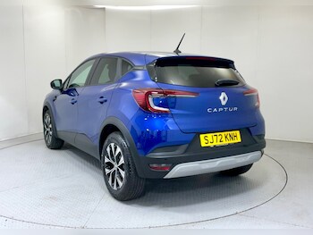 Used Renault Captur 2022 for sale - 76804138: Photo