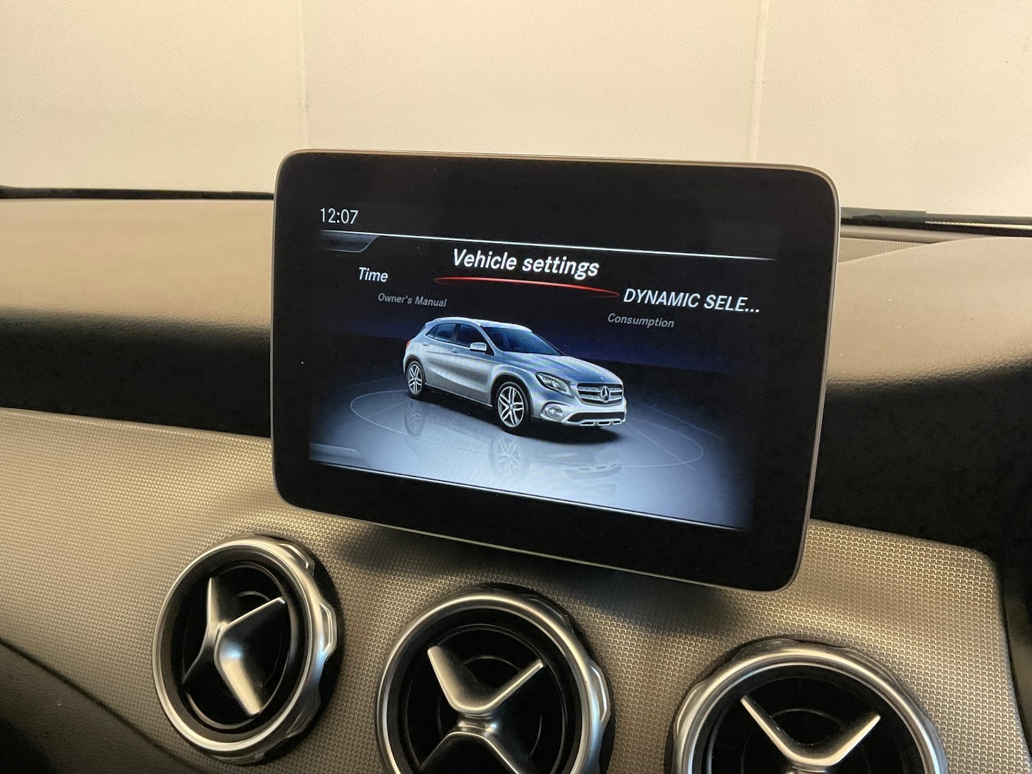 Used Mercedes-Benz GLA 2018 for sale - 76540025: Photo 8