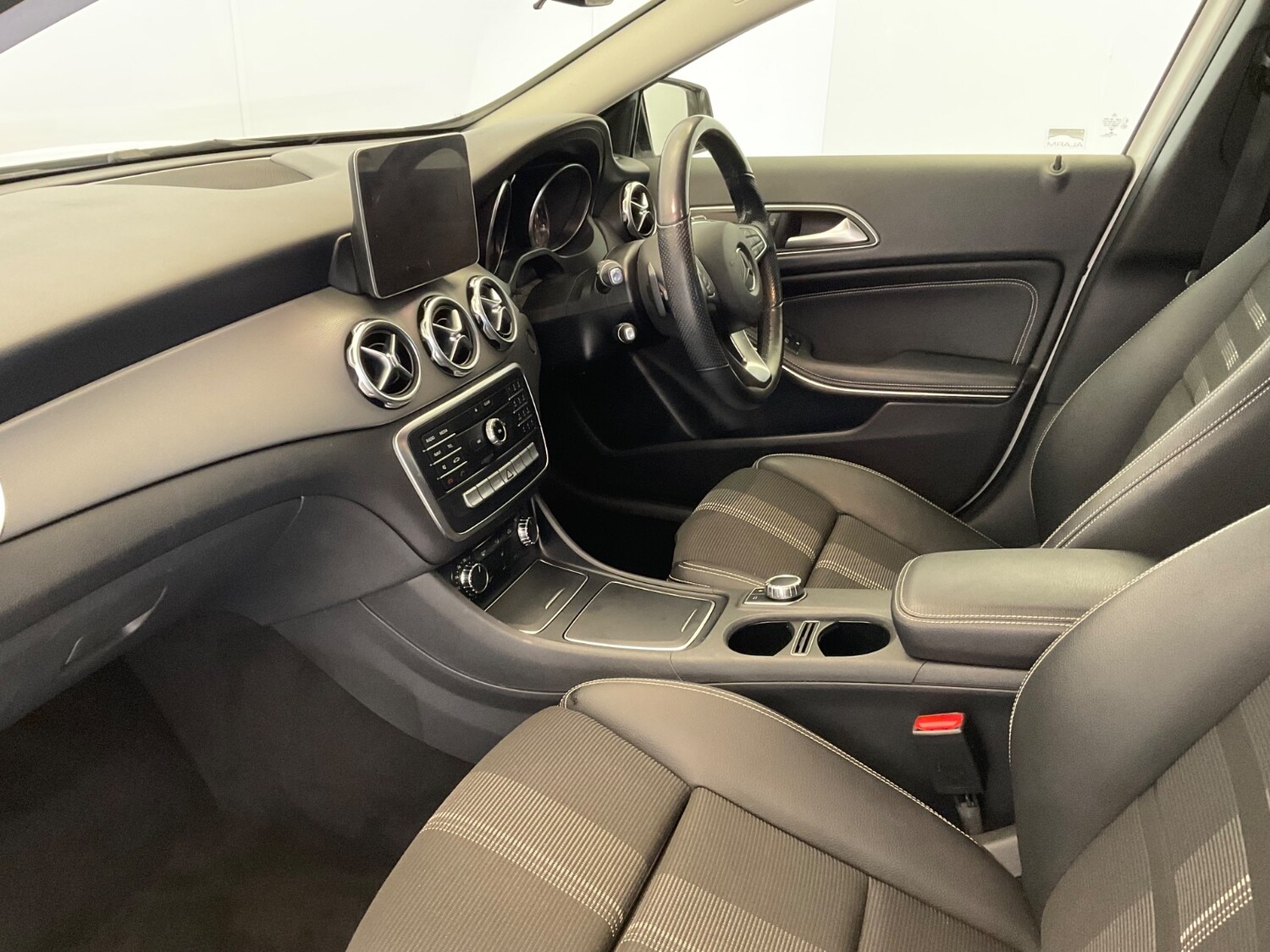 Used Mercedes-Benz GLA 2018 for sale - 76540025: Photo 9