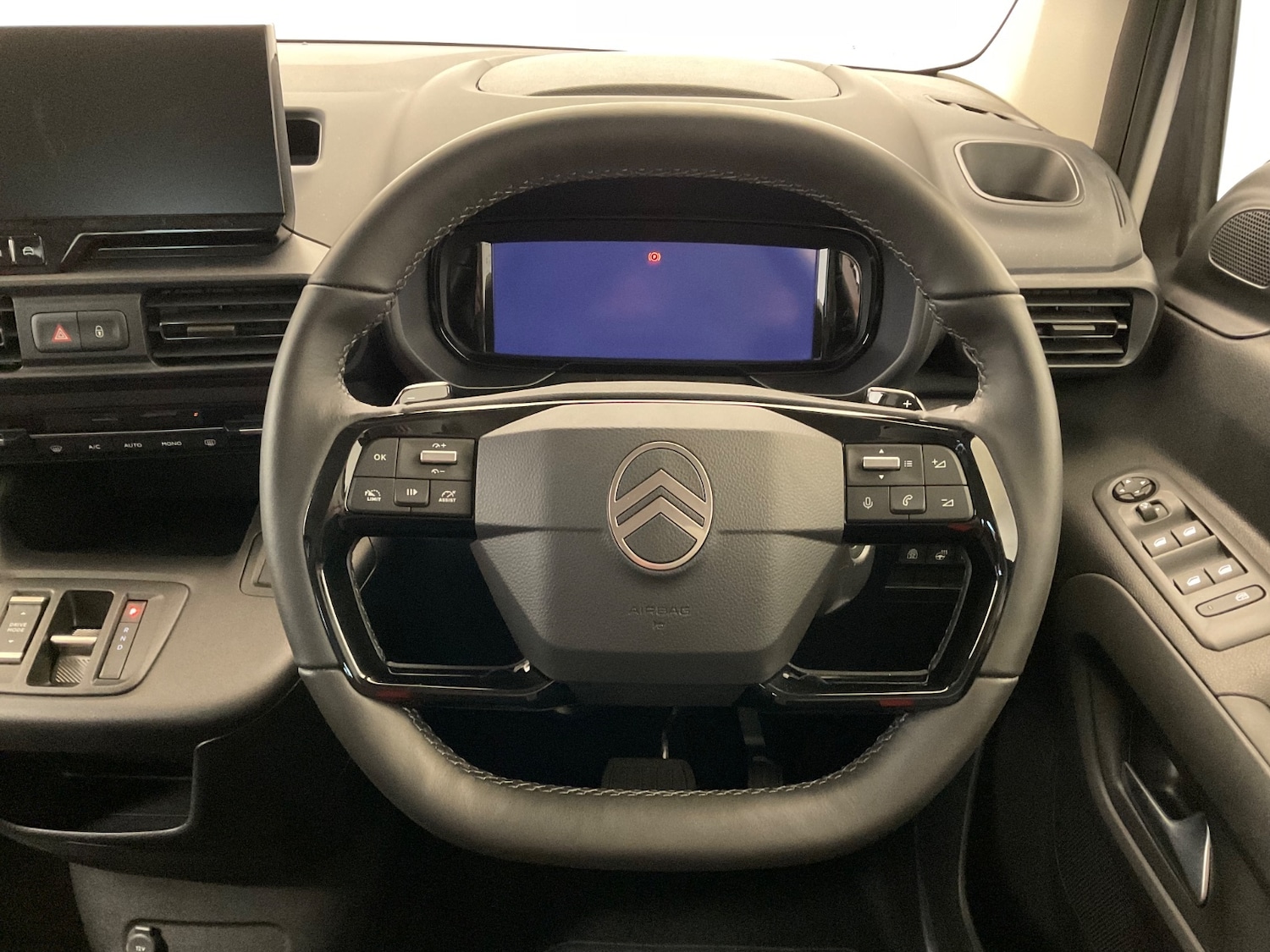 Used Citroen Berlingo 2025 for sale - 77526149: Photo 3