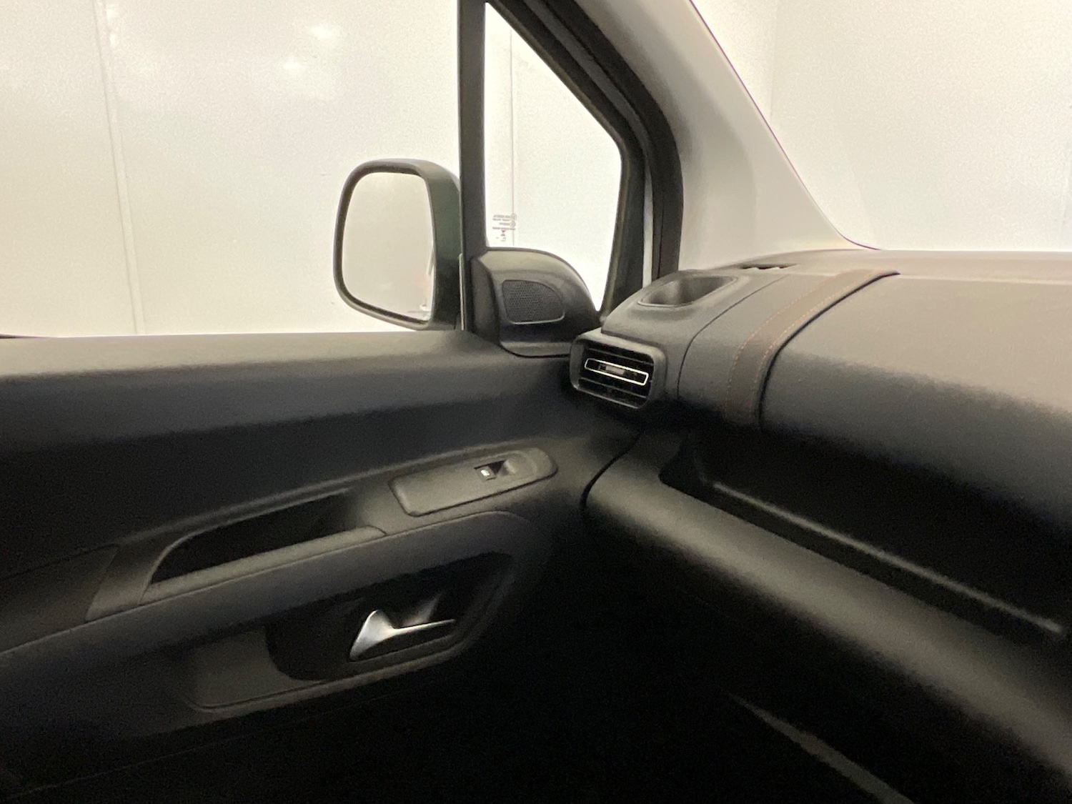 Used Citroen Berlingo 2025 for sale - 77526149: Photo 34