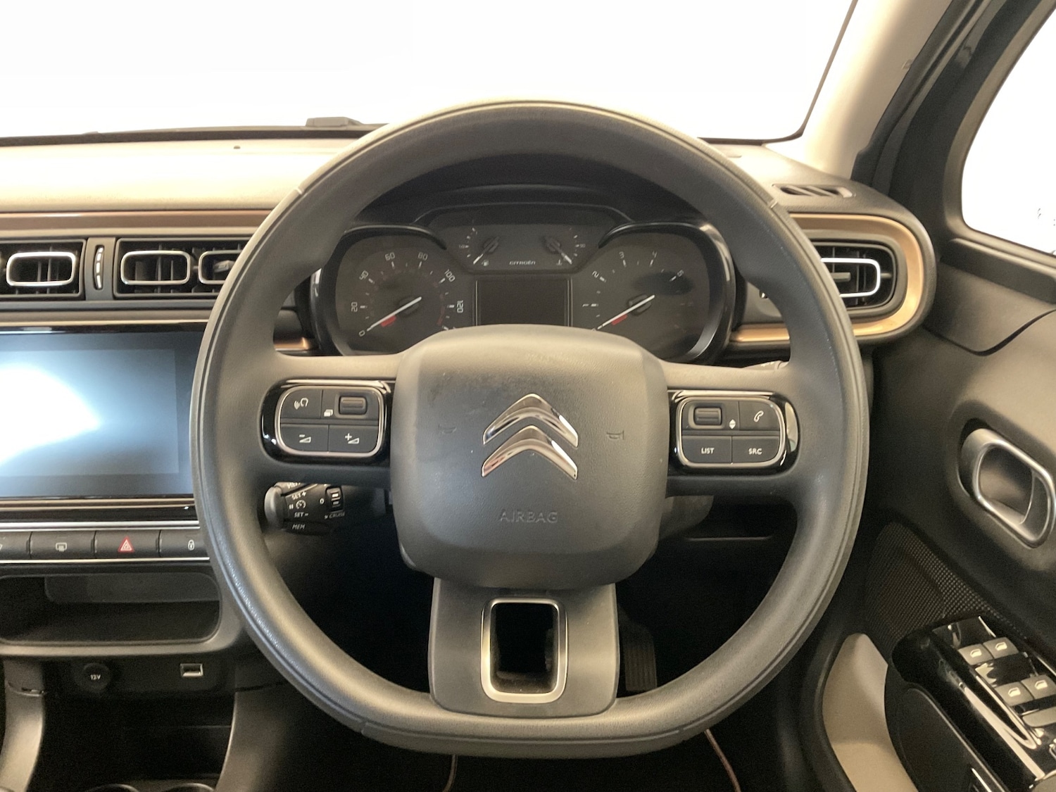 Used Citroen C3 2019 for sale - 76276547: Photo 3