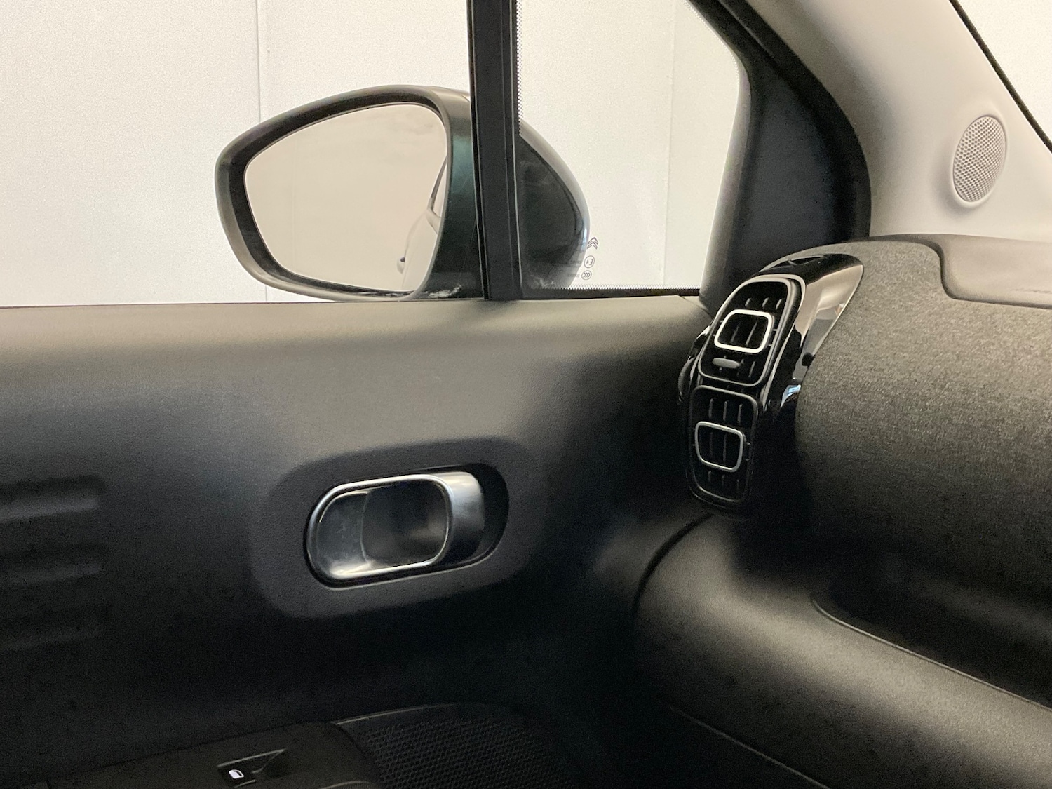 Used Citroen C3 Aircross 2024 for sale - 76888669: Photo 37