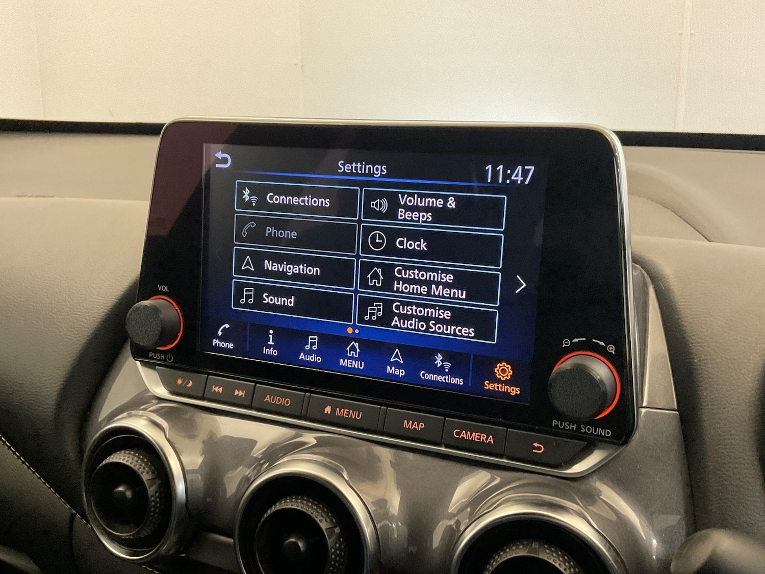 Used Nissan Juke 2023 for sale - 77035800: Photo 30