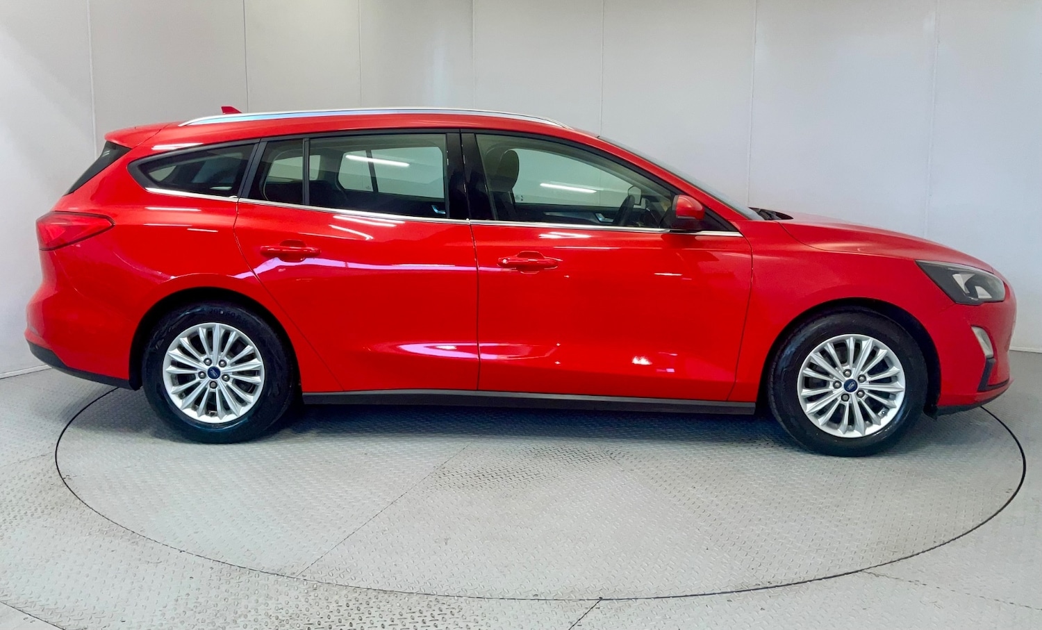 Used Ford Focus 2020 for sale - 76684206: Photo 4