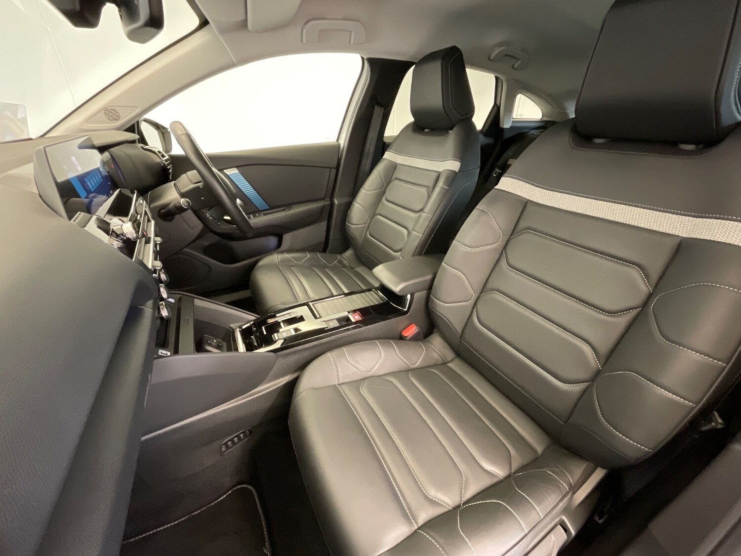 Used Citroen C4 2022 for sale - 76494053: Photo 41