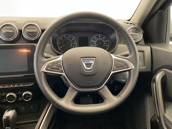 Used Dacia Duster 2022 for sale - 76276792: Photo