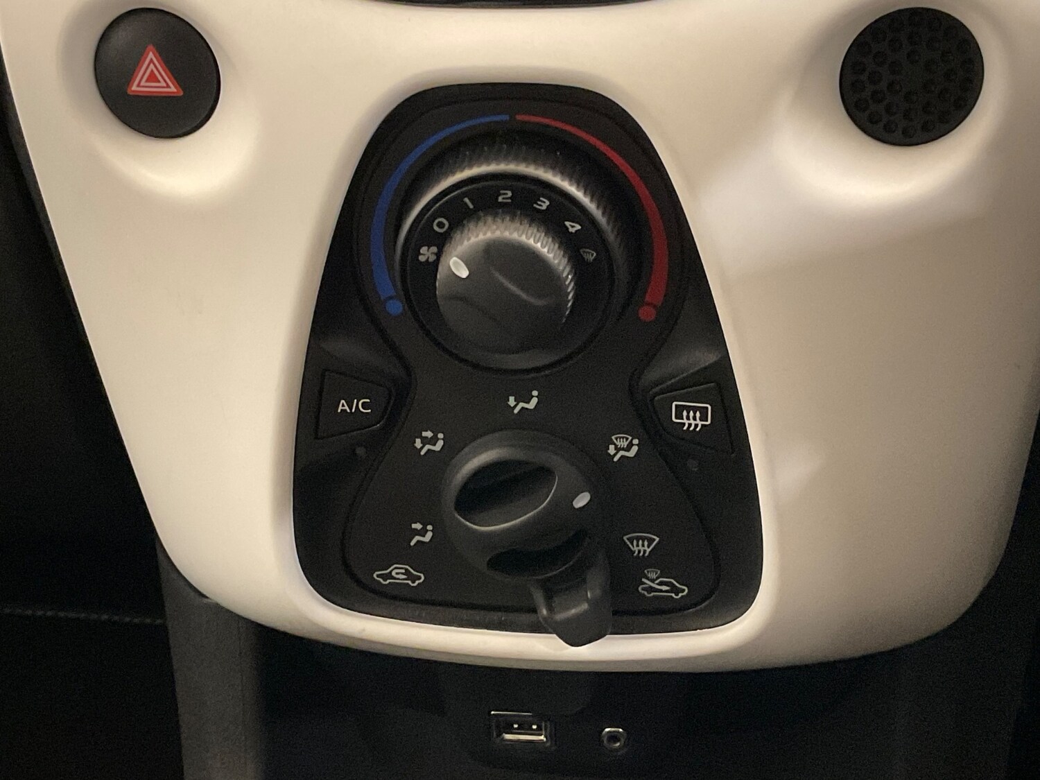 Used Citroen C1 2019 for sale - 76276190: Photo 27