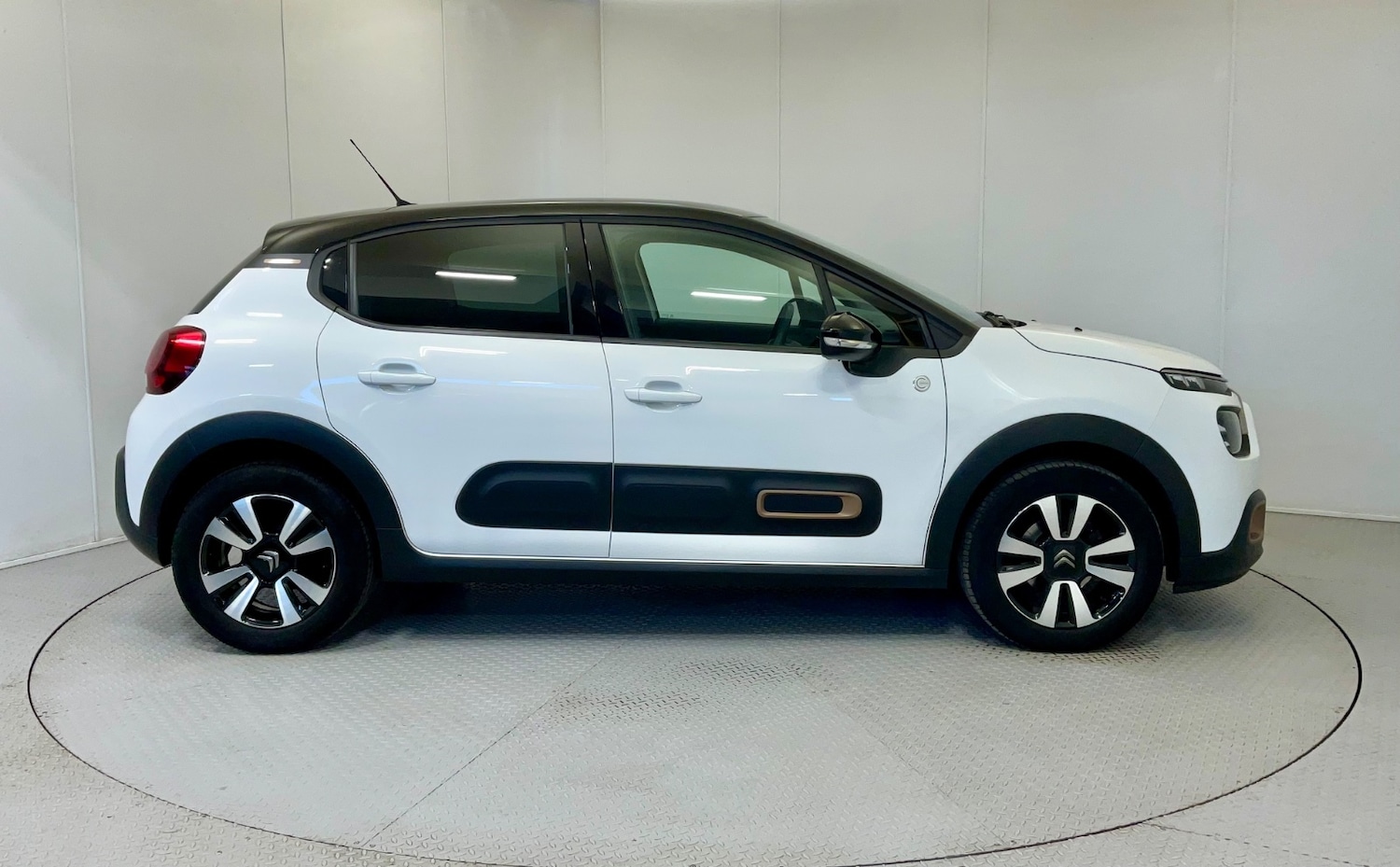 Used Citroen C3 2023 for sale - 76338769: Photo 4