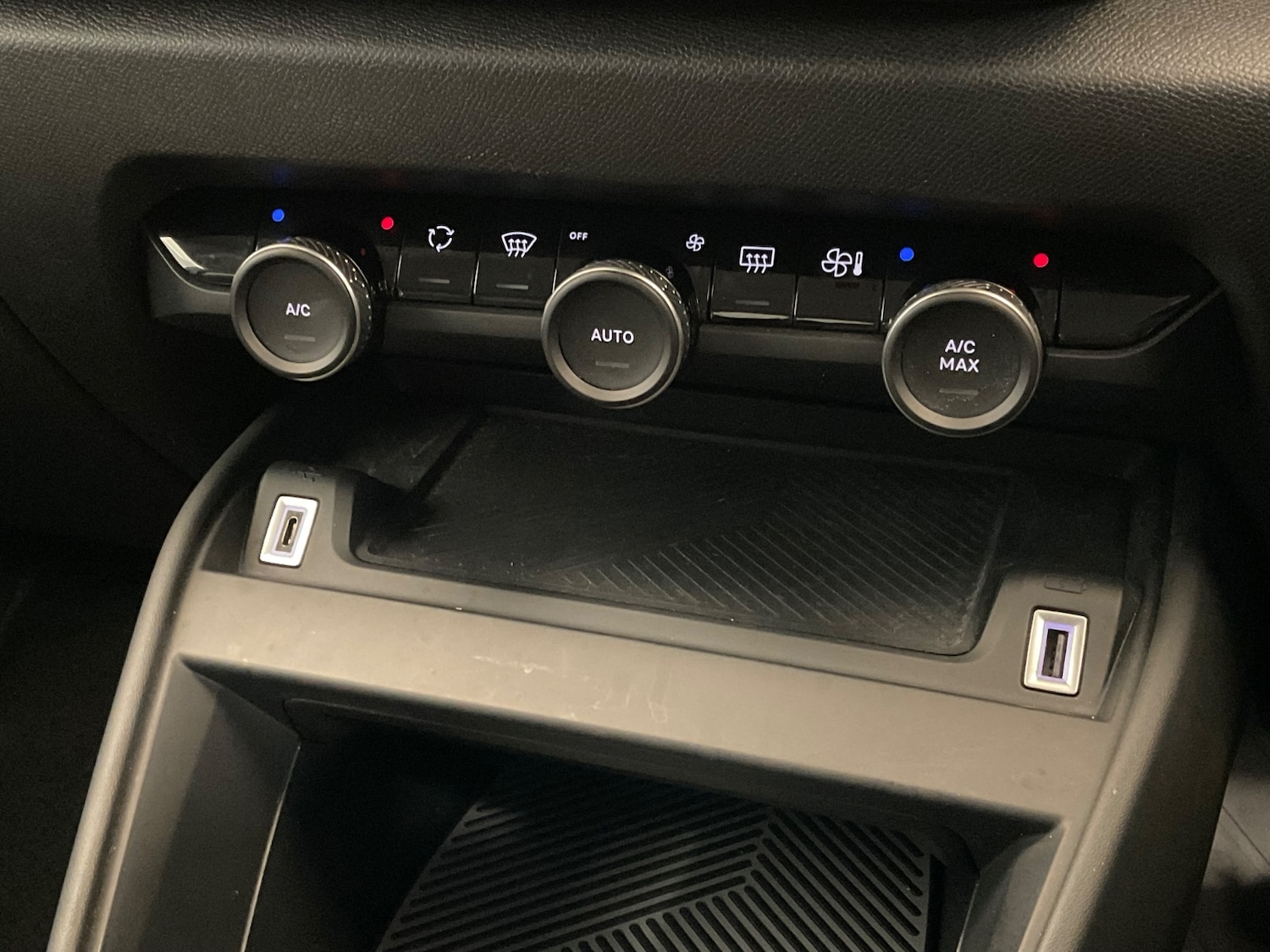 Used Citroen C4 2021 for sale - 76276636: Photo 27