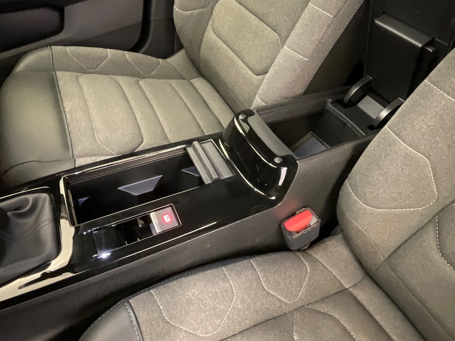 Used Citroen C4 2021 for sale - 76276636: Photo 42