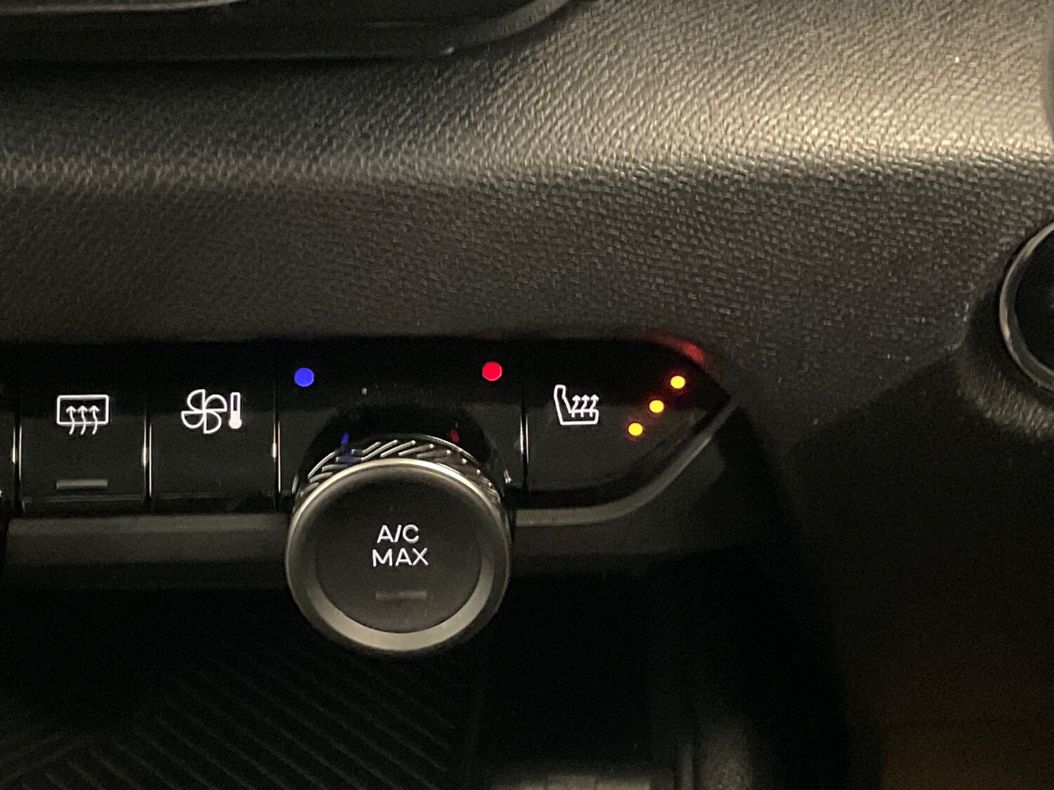 Used Citroen C4 2024 for sale - 76523608: Photo 17