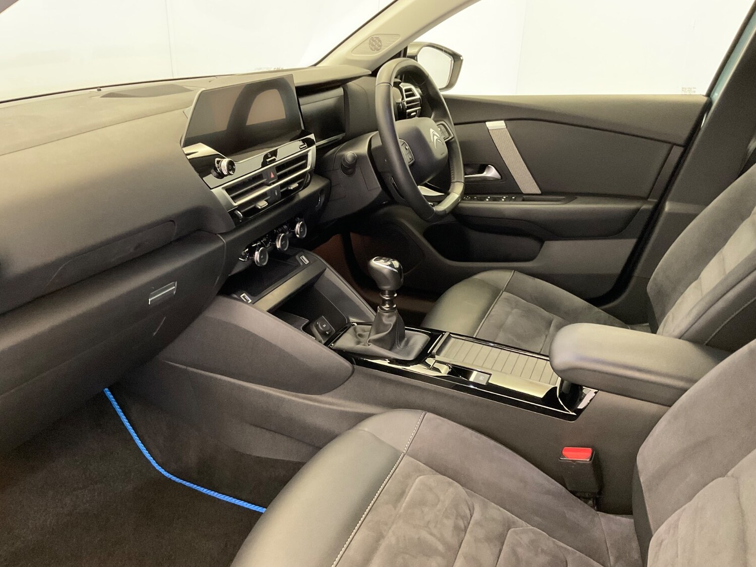 Used Citroen C4 2024 for sale - 76523608: Photo 9