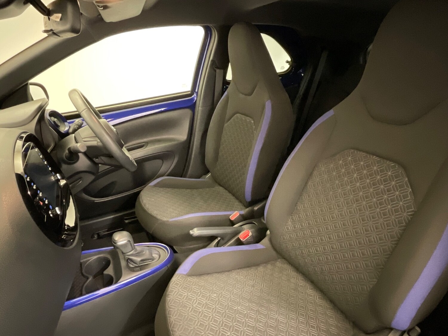 Used Toyota Aygo X 2023 for sale - 76856427: Photo 37