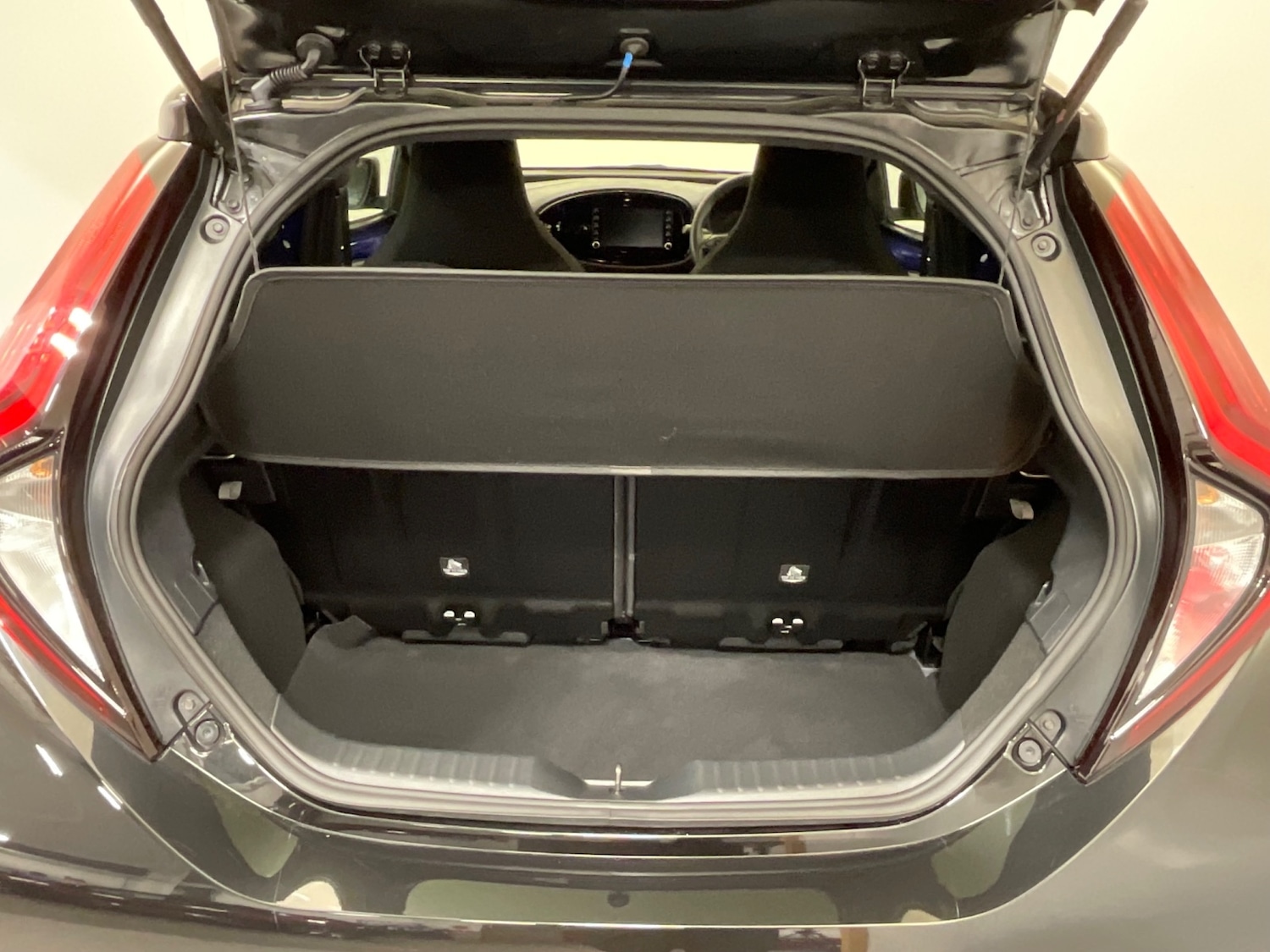 Used Toyota Aygo X 2023 for sale - 76856427: Photo 40